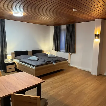 Gaestezimmer Werwein * Heinersreuth